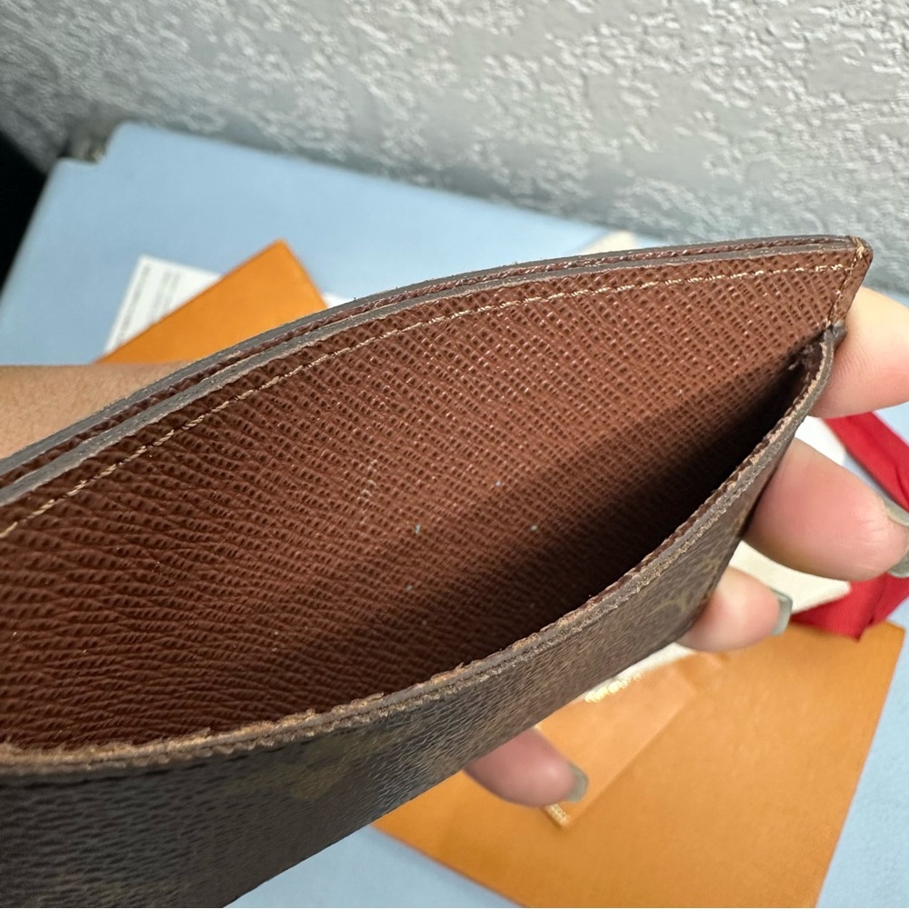 Louis Vuitton monogram card holder - Picture 7 of 9